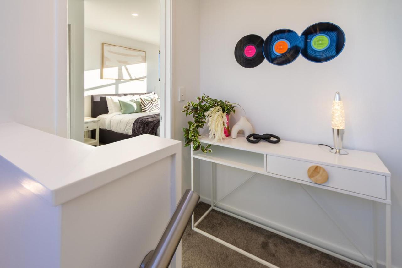 Stylish Home In The Heart Of Christchurch 2 Bed ภายนอก รูปภาพ