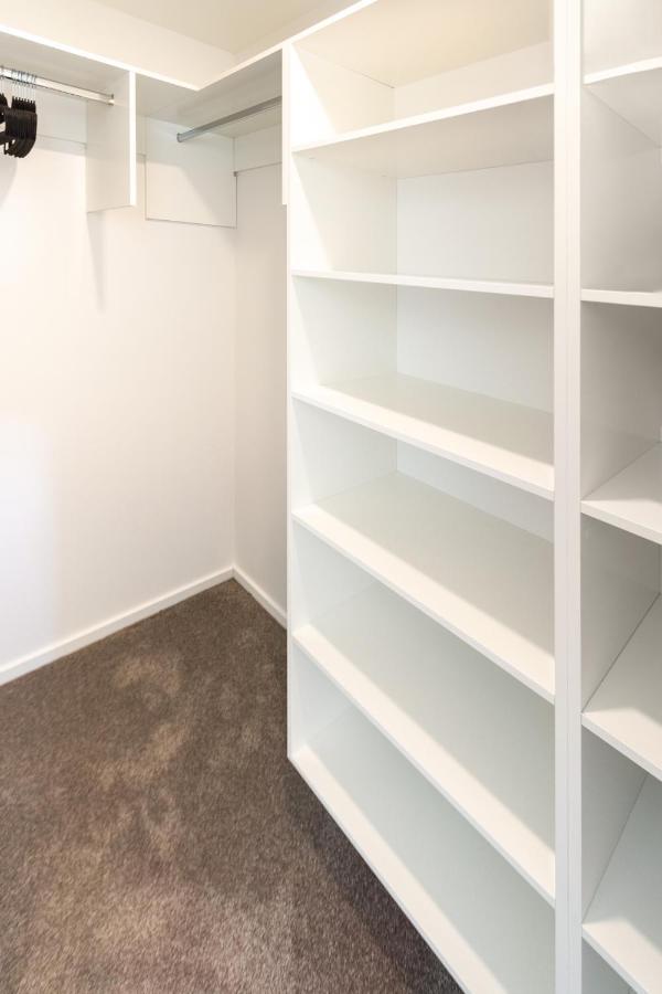 Stylish Home In The Heart Of Christchurch 2 Bed ภายนอก รูปภาพ