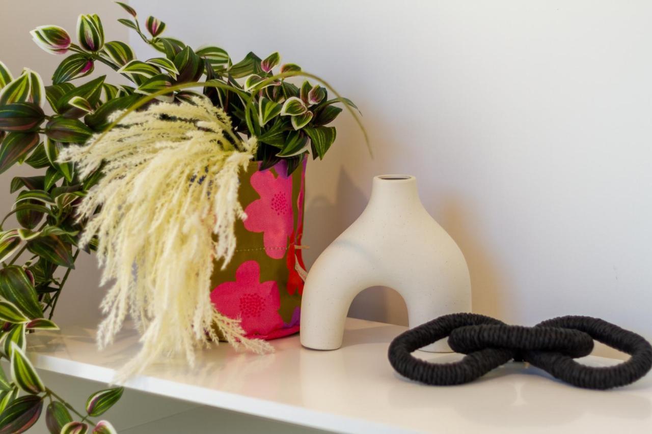 Stylish Home In The Heart Of Christchurch 2 Bed ภายนอก รูปภาพ
