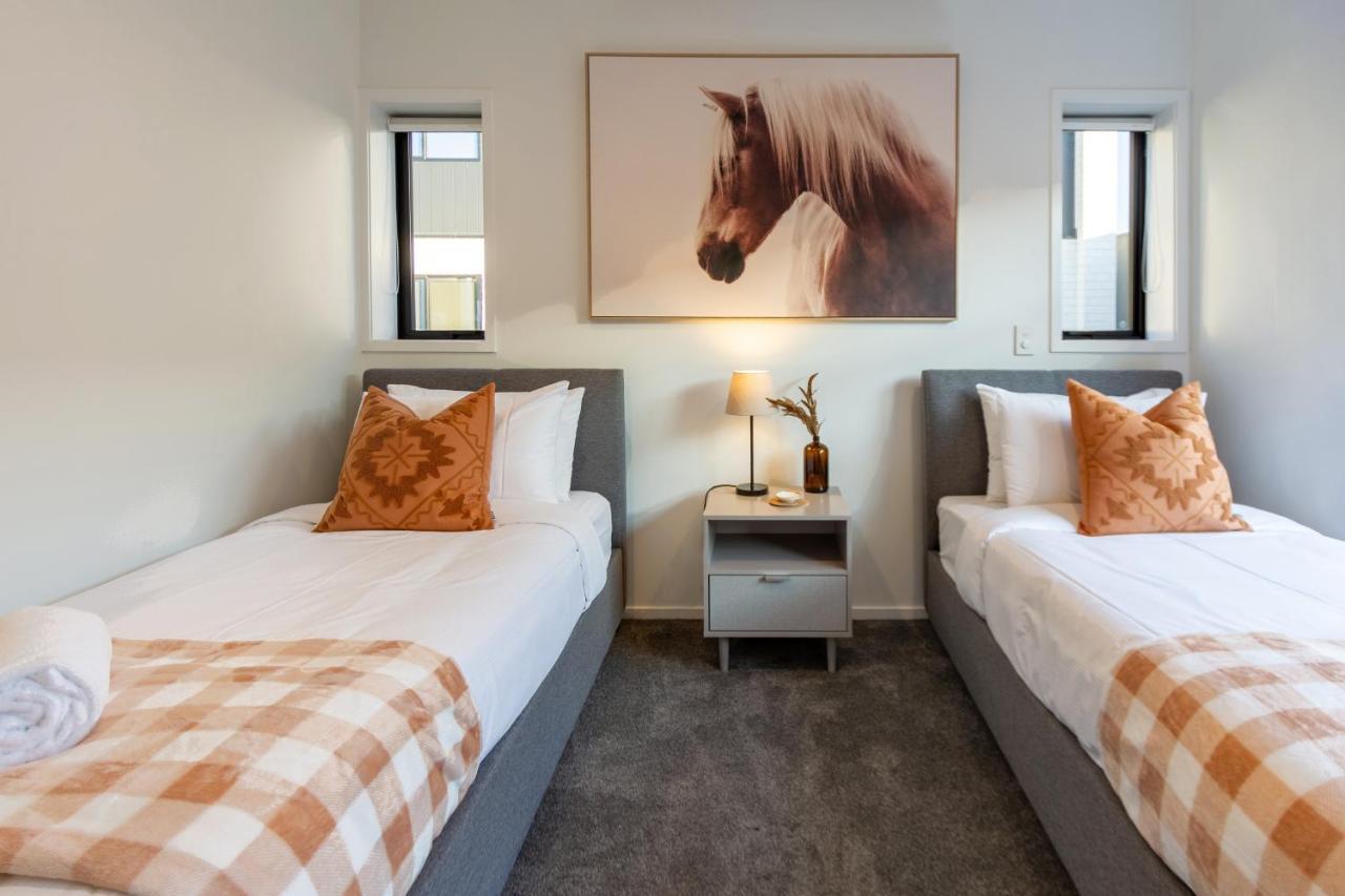 Stylish Home In The Heart Of Christchurch 2 Bed ภายนอก รูปภาพ